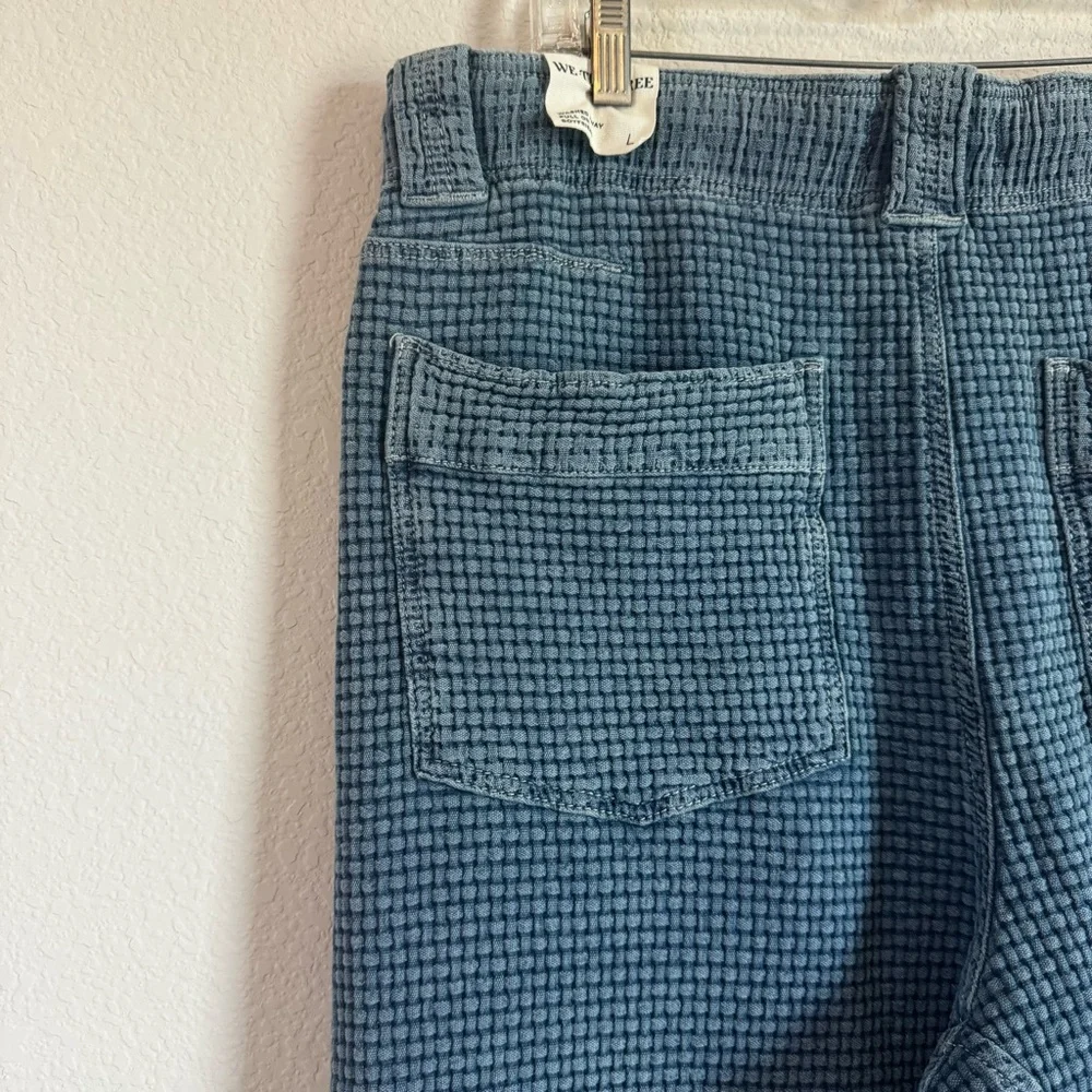 Free People We The Free Washed Away Textured Pull On Boyfriend
Jeans Size Large - Picture 11 of 14